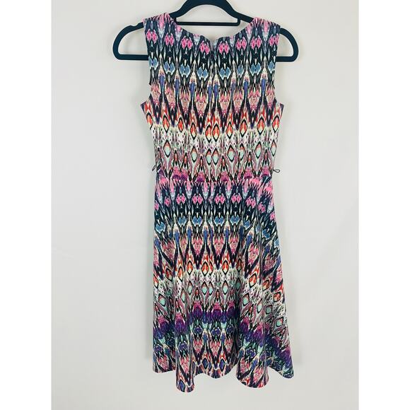 Signature Darby Women's Sleeveless Multi-Color Dress Size 4 Vibrant Print - Picture 3 of 8